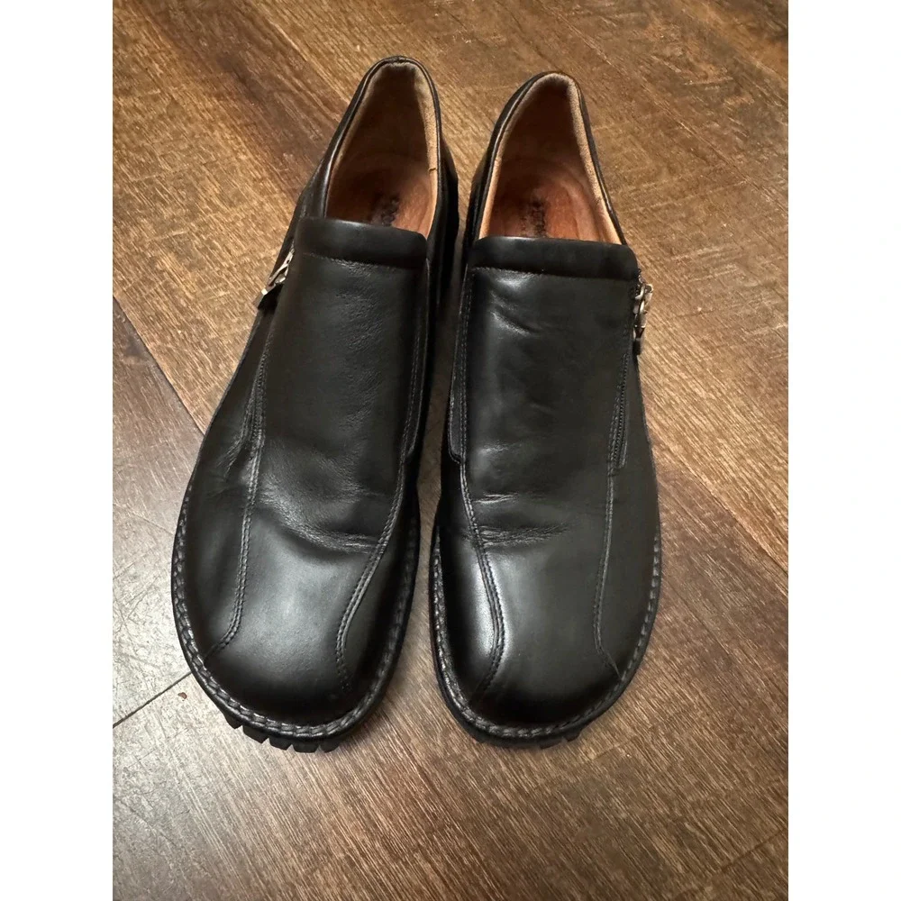 Donald J Pliner Sport Black Leather Zip Loafers Lug Sole Women's 8M